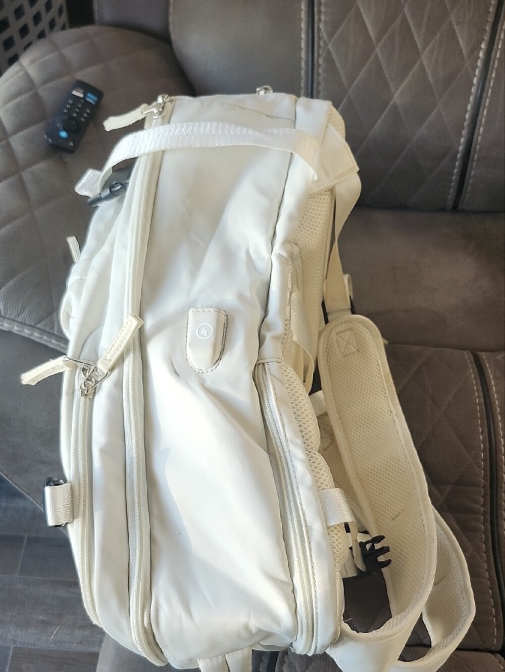 White Men’s Backpack – Minimal Travel & Everyday Bag - Picture 13 of 16